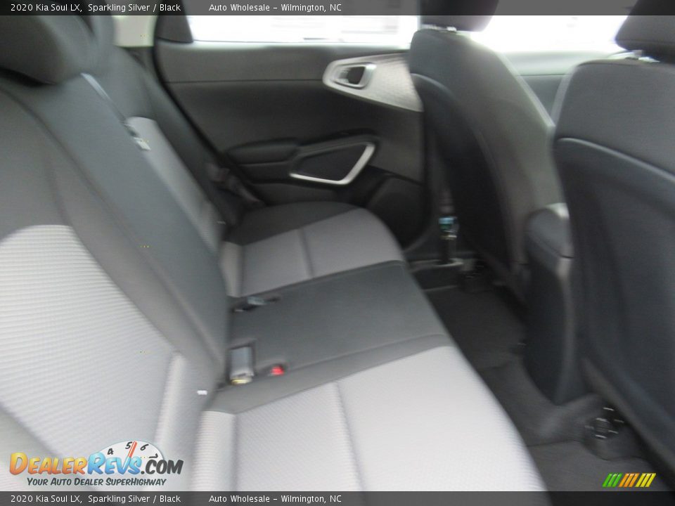 2020 Kia Soul LX Sparkling Silver / Black Photo #14