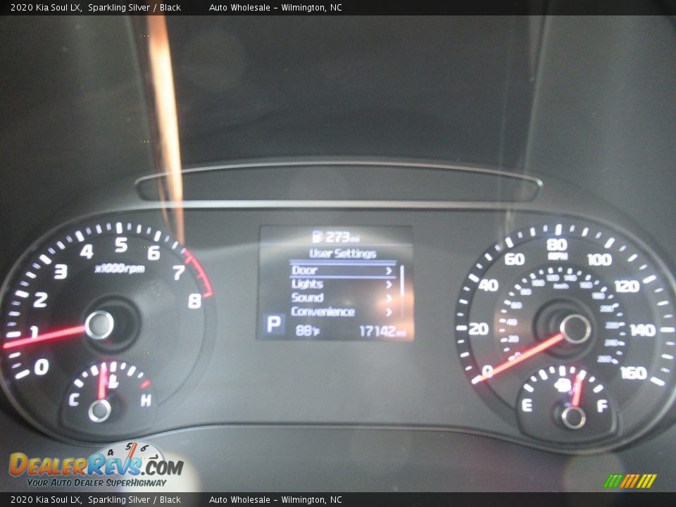 2020 Kia Soul LX Sparkling Silver / Black Photo #16