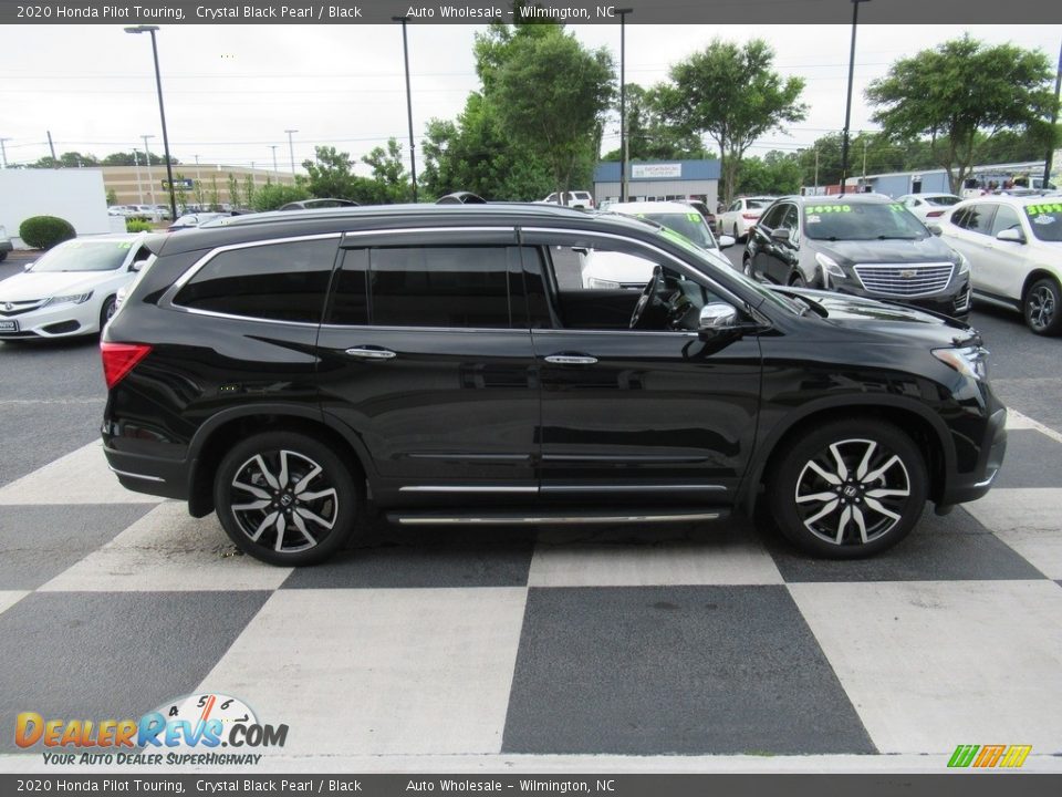 2020 Honda Pilot Touring Crystal Black Pearl / Black Photo #3