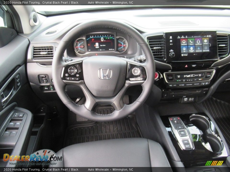 2020 Honda Pilot Touring Crystal Black Pearl / Black Photo #15