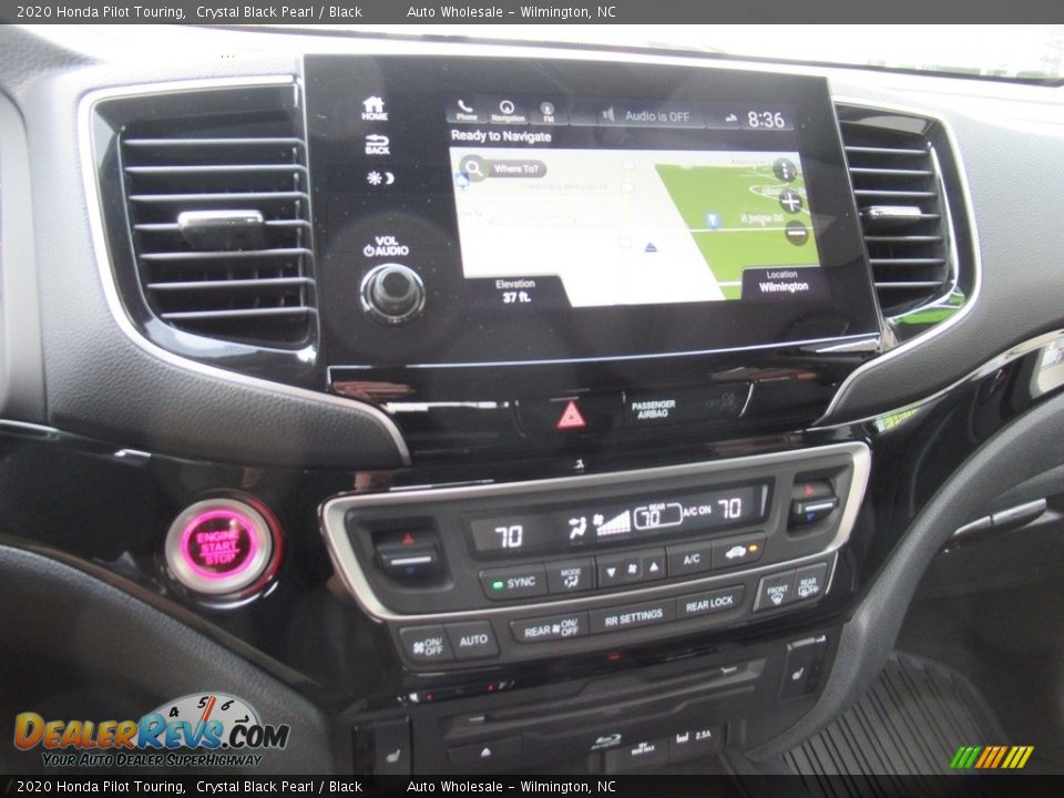 2020 Honda Pilot Touring Crystal Black Pearl / Black Photo #17