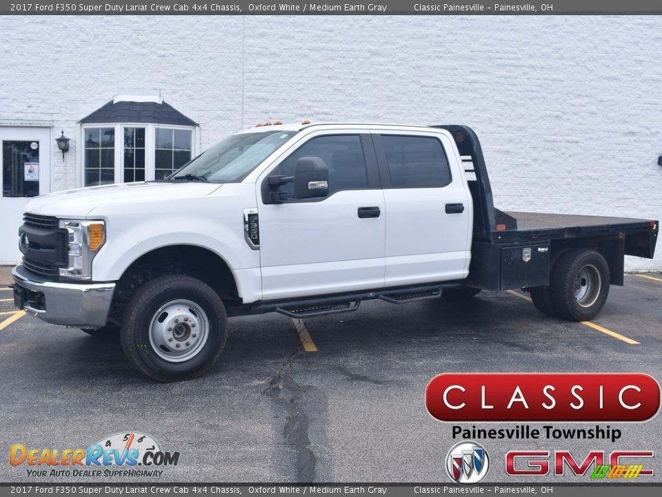 2017 Ford F350 Super Duty Lariat Crew Cab 4x4 Chassis Oxford White / Medium Earth Gray Photo #1