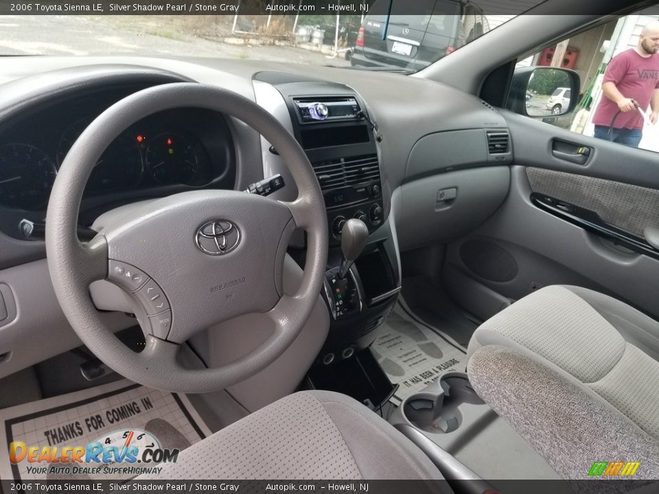 2006 Toyota Sienna LE Silver Shadow Pearl / Stone Gray Photo #11