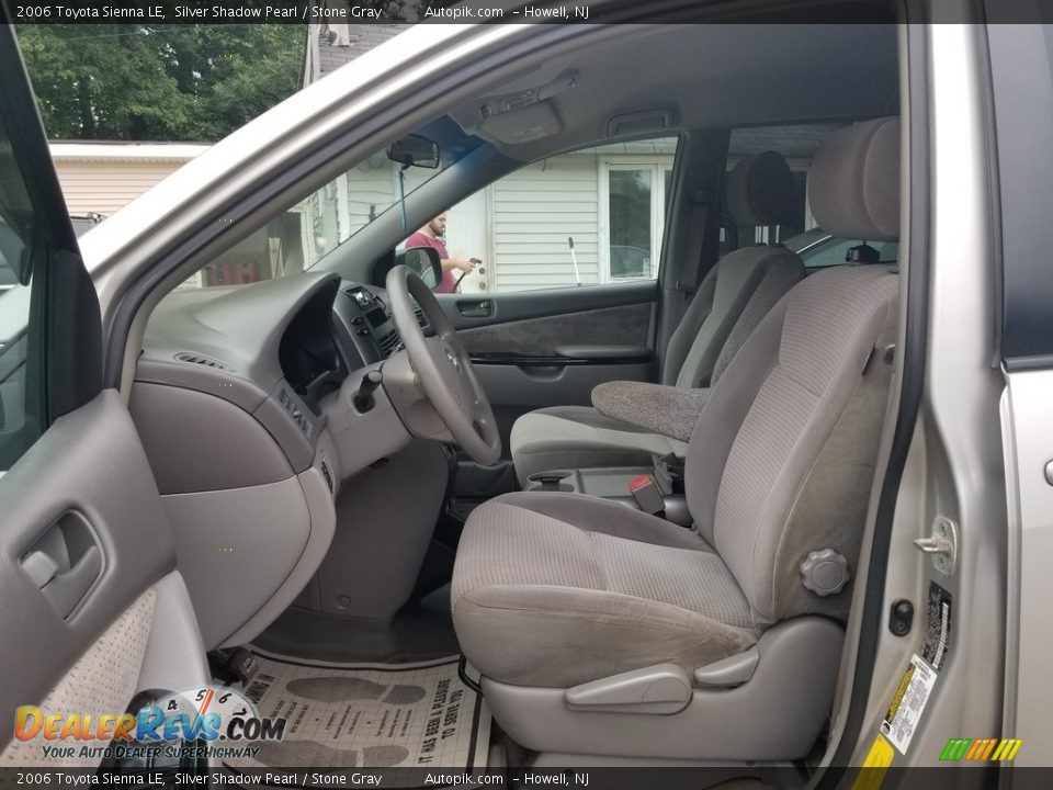 2006 Toyota Sienna LE Silver Shadow Pearl / Stone Gray Photo #15