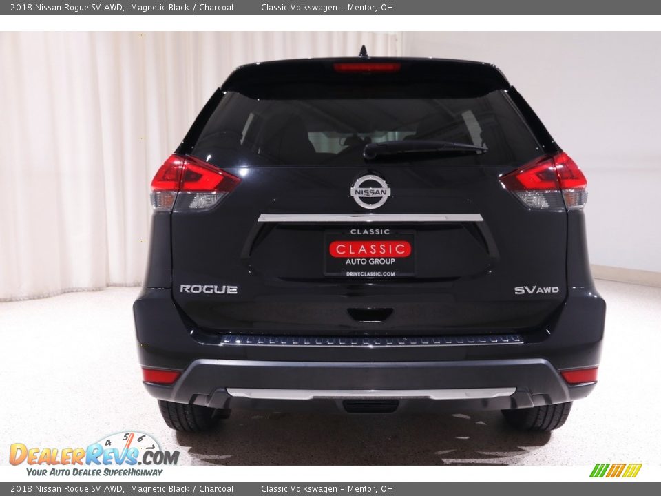 2018 Nissan Rogue SV AWD Magnetic Black / Charcoal Photo #18