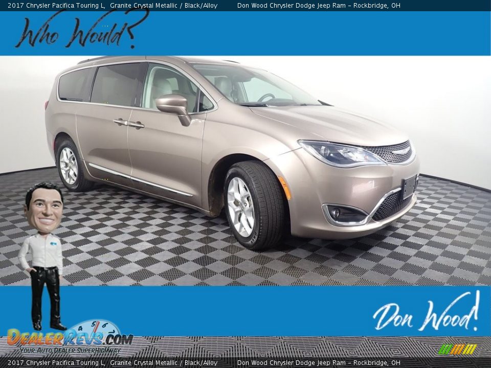2017 Chrysler Pacifica Touring L Granite Crystal Metallic / Black/Alloy Photo #1