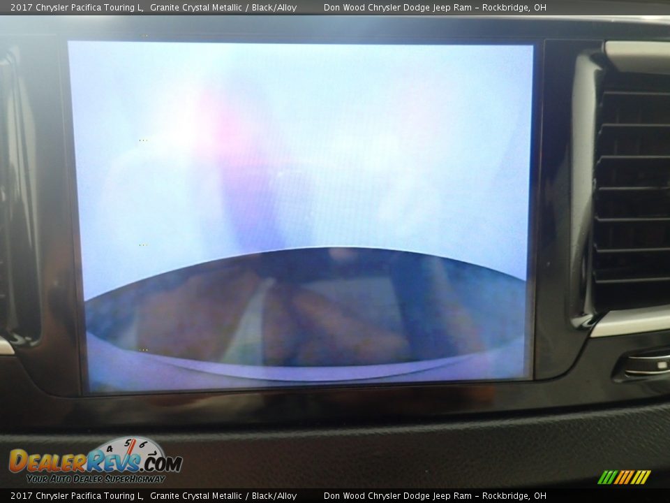 2017 Chrysler Pacifica Touring L Granite Crystal Metallic / Black/Alloy Photo #3