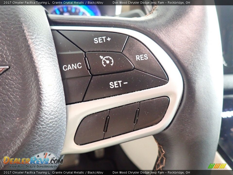 2017 Chrysler Pacifica Touring L Granite Crystal Metallic / Black/Alloy Photo #28