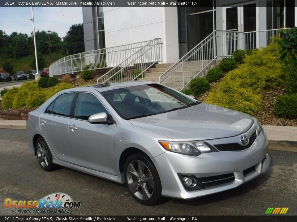 2014 Toyota Camry SE V6 Classic Silver Metallic / Black/Ash Photo #1