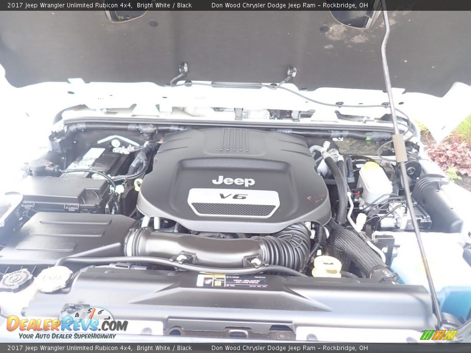 2017 Jeep Wrangler Unlimited Rubicon 4x4 Bright White / Black Photo #11