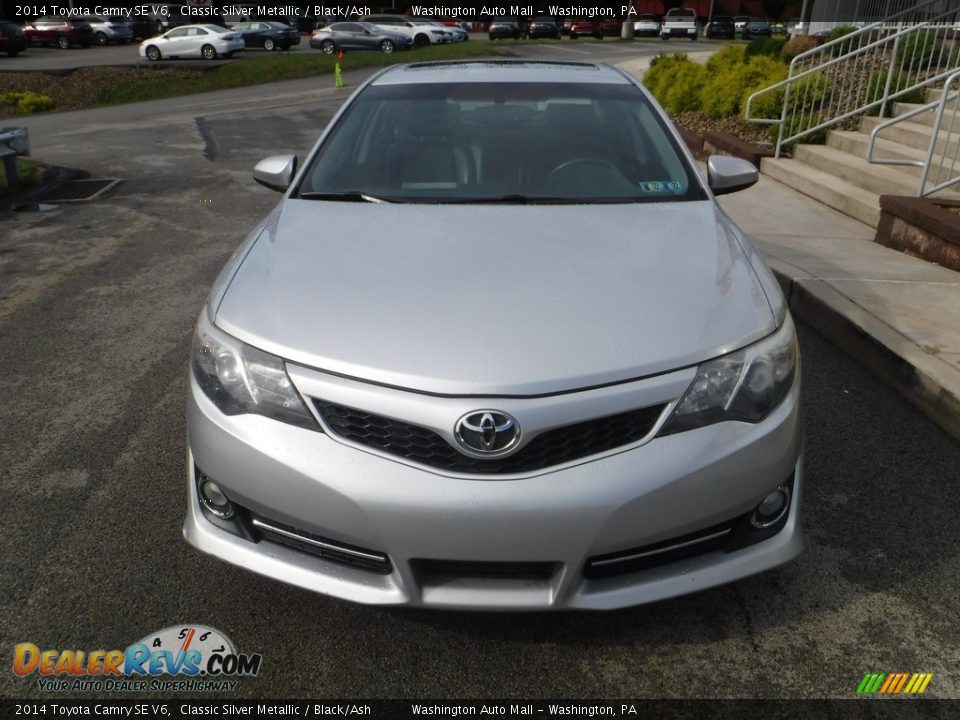 2014 Toyota Camry SE V6 Classic Silver Metallic / Black/Ash Photo #10