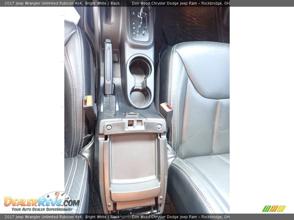 2017 Jeep Wrangler Unlimited Rubicon 4x4 Bright White / Black Photo #28