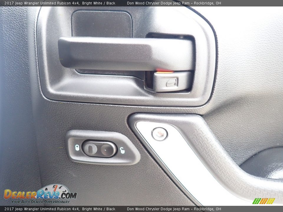 2017 Jeep Wrangler Unlimited Rubicon 4x4 Bright White / Black Photo #34