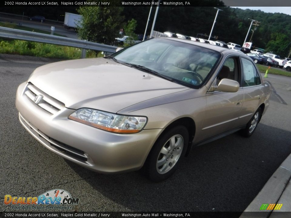 2002 Honda Accord LX Sedan Naples Gold Metallic / Ivory Photo #8