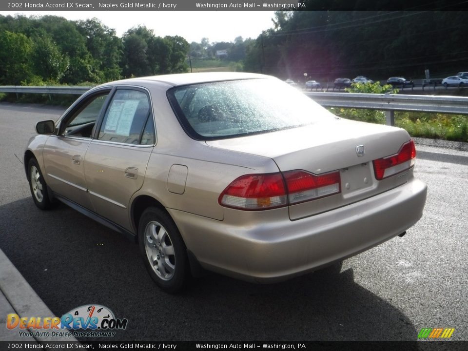 2002 Honda Accord LX Sedan Naples Gold Metallic / Ivory Photo #10