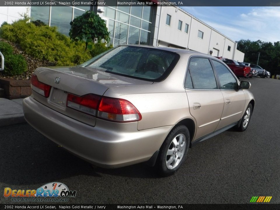 2002 Honda Accord LX Sedan Naples Gold Metallic / Ivory Photo #12