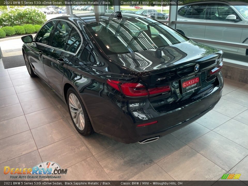 2021 BMW 5 Series 530i xDrive Sedan Black Sapphire Metallic / Black Photo #2