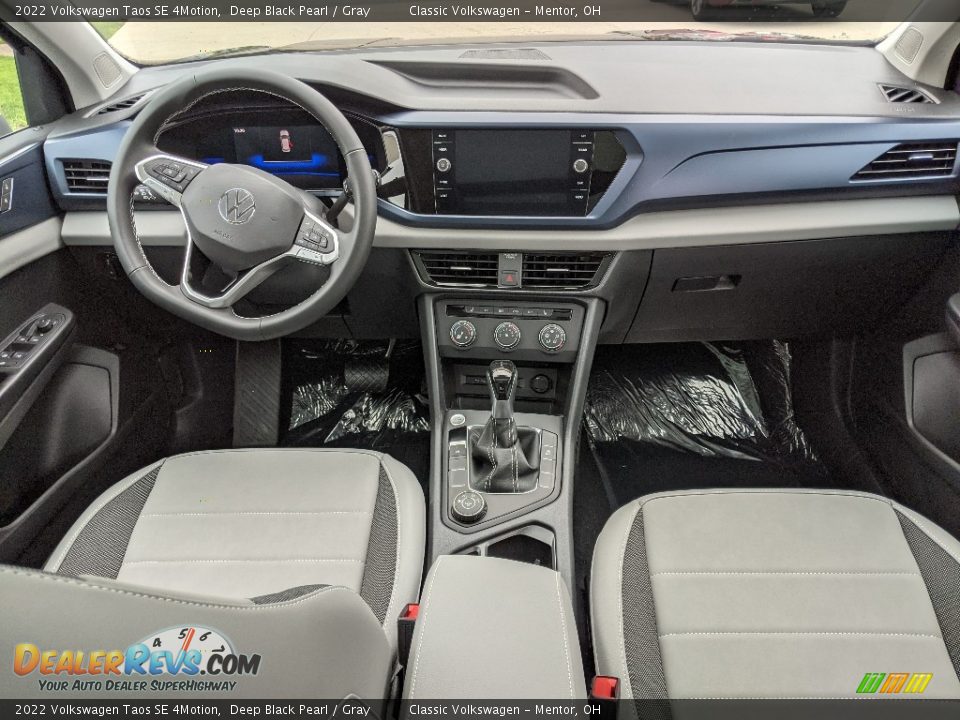 Gray Interior - 2022 Volkswagen Taos SE 4Motion Photo #2