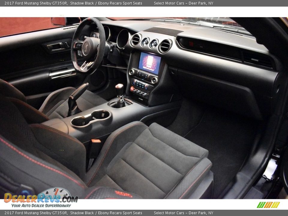 Front Seat of 2017 Ford Mustang Shelby GT350R Photo #15