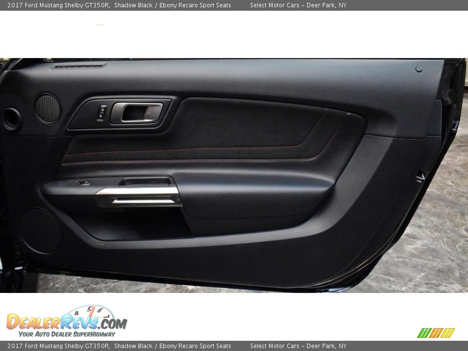 Door Panel of 2017 Ford Mustang Shelby GT350R Photo #20
