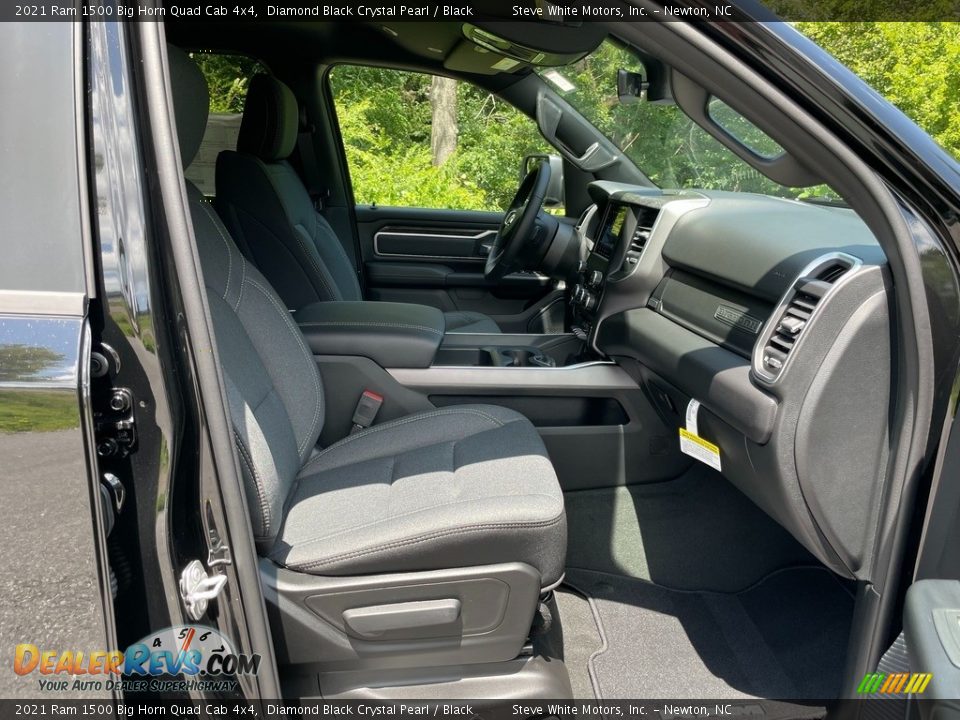 2021 Ram 1500 Big Horn Quad Cab 4x4 Diamond Black Crystal Pearl / Black Photo #17
