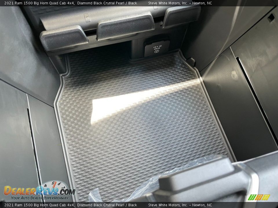 2021 Ram 1500 Big Horn Quad Cab 4x4 Diamond Black Crystal Pearl / Black Photo #28