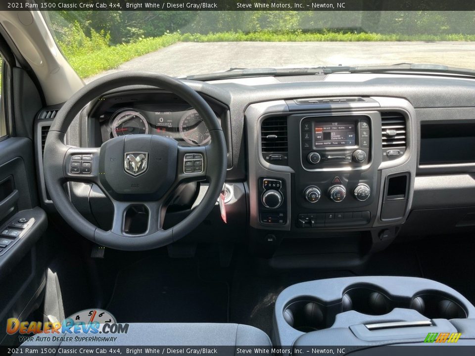 2021 Ram 1500 Classic Crew Cab 4x4 Bright White / Diesel Gray/Black Photo #17