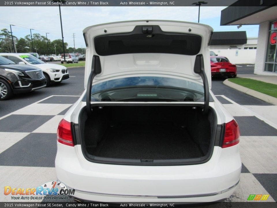 2015 Volkswagen Passat SE Sedan Candy White / Titan Black Photo #5