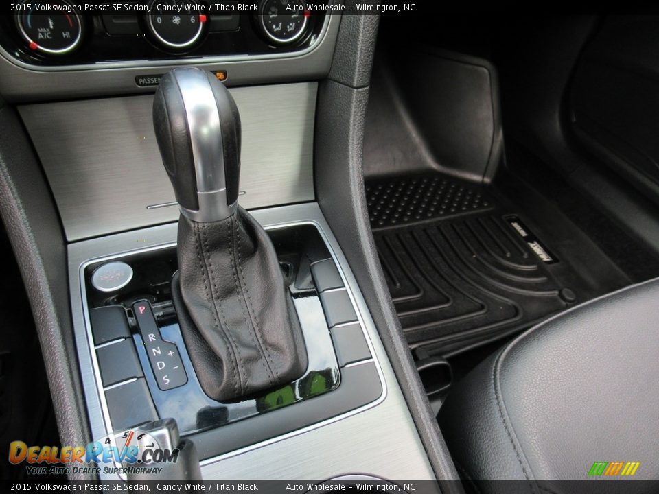 2015 Volkswagen Passat SE Sedan Shifter Photo #19