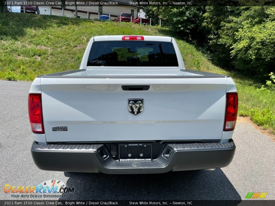 2021 Ram 1500 Classic Crew Cab Bright White / Diesel Gray/Black Photo #7