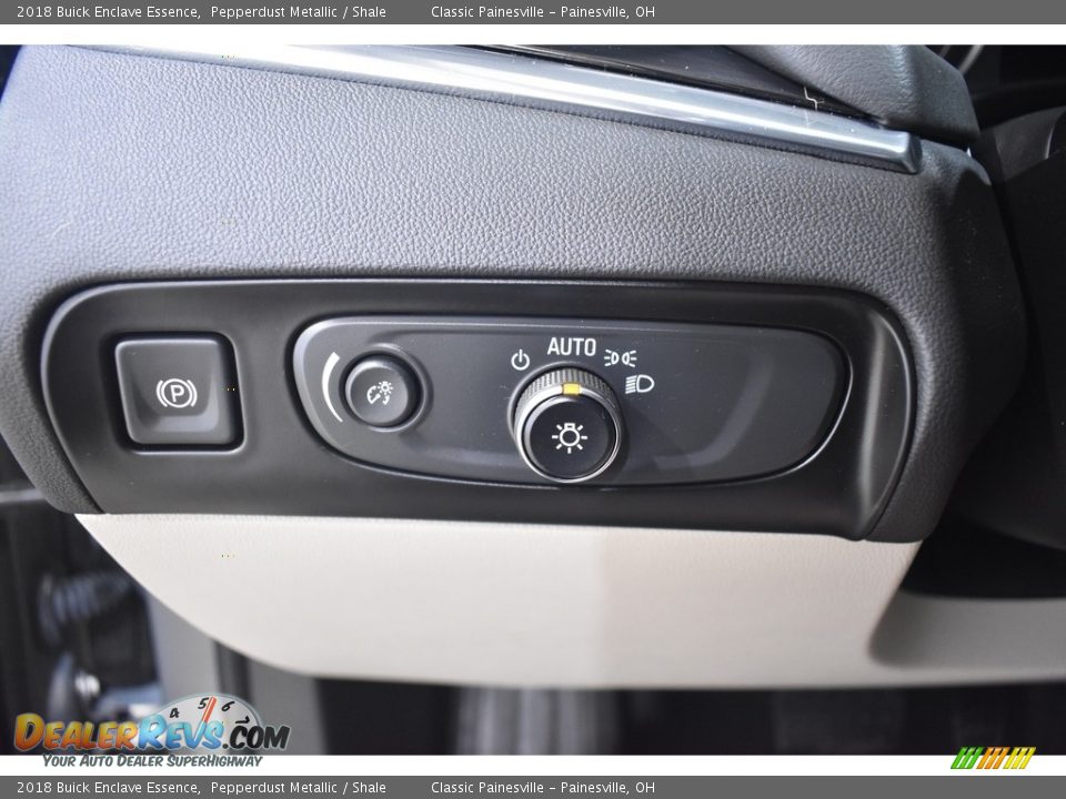 Controls of 2018 Buick Enclave Essence Photo #12