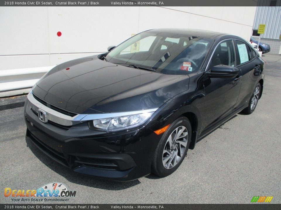 Front 3/4 View of 2018 Honda Civic EX Sedan Photo #9