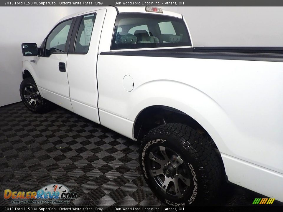 2013 Ford F150 XL SuperCab Oxford White / Steel Gray Photo #17