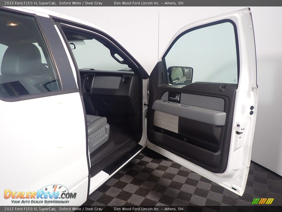 2013 Ford F150 XL SuperCab Oxford White / Steel Gray Photo #36