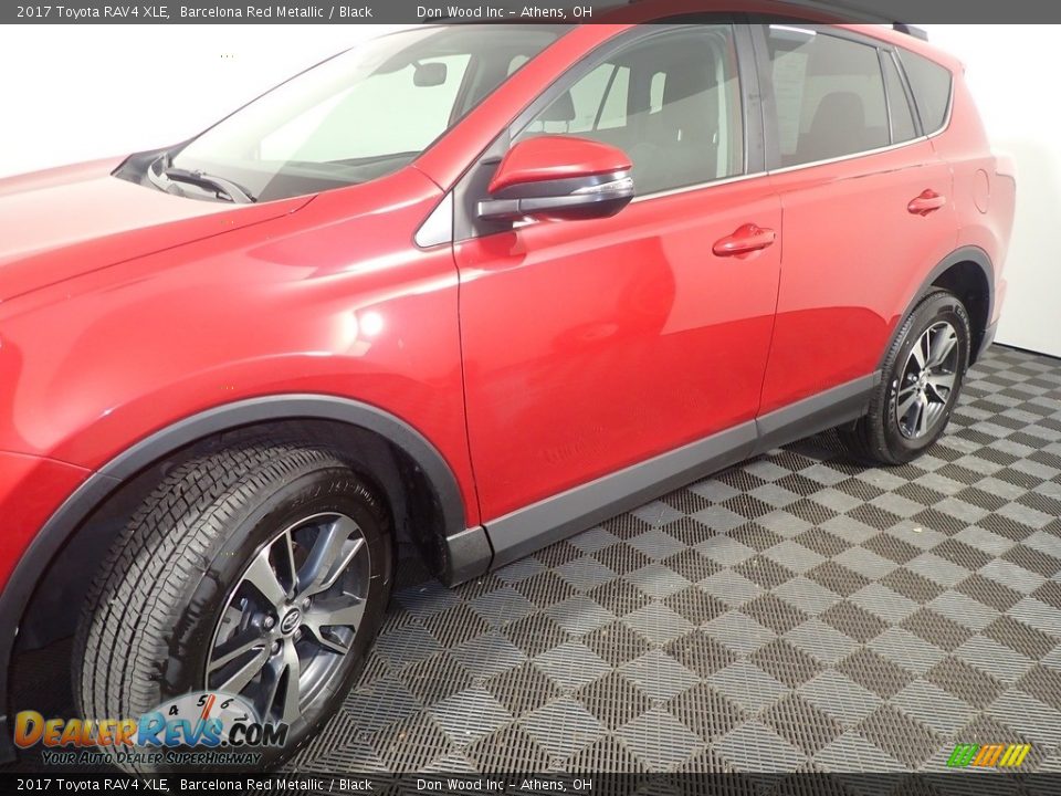2017 Toyota RAV4 XLE Barcelona Red Metallic / Black Photo #11