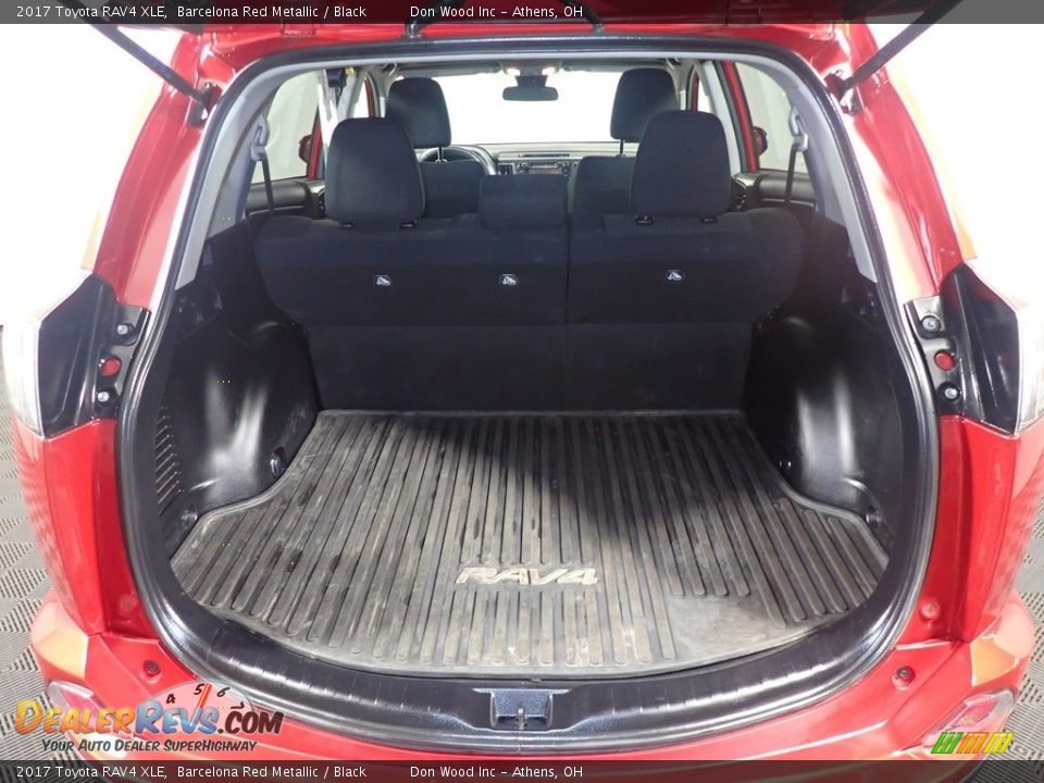 2017 Toyota RAV4 XLE Barcelona Red Metallic / Black Photo #16