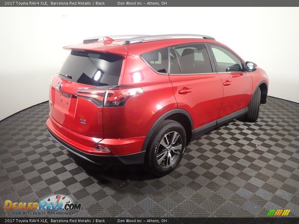 2017 Toyota RAV4 XLE Barcelona Red Metallic / Black Photo #18