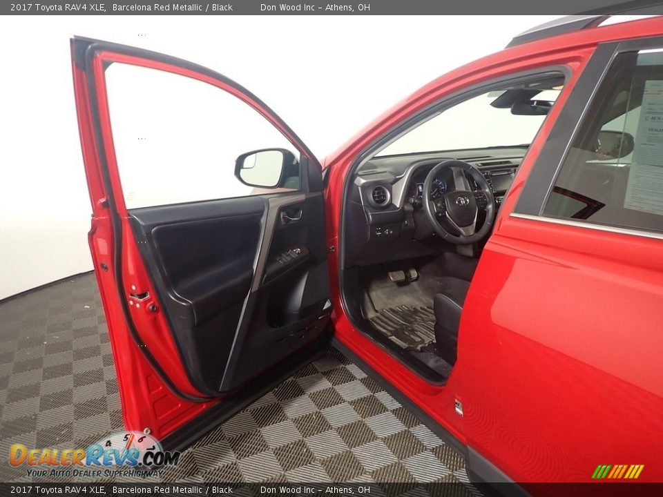 2017 Toyota RAV4 XLE Barcelona Red Metallic / Black Photo #21