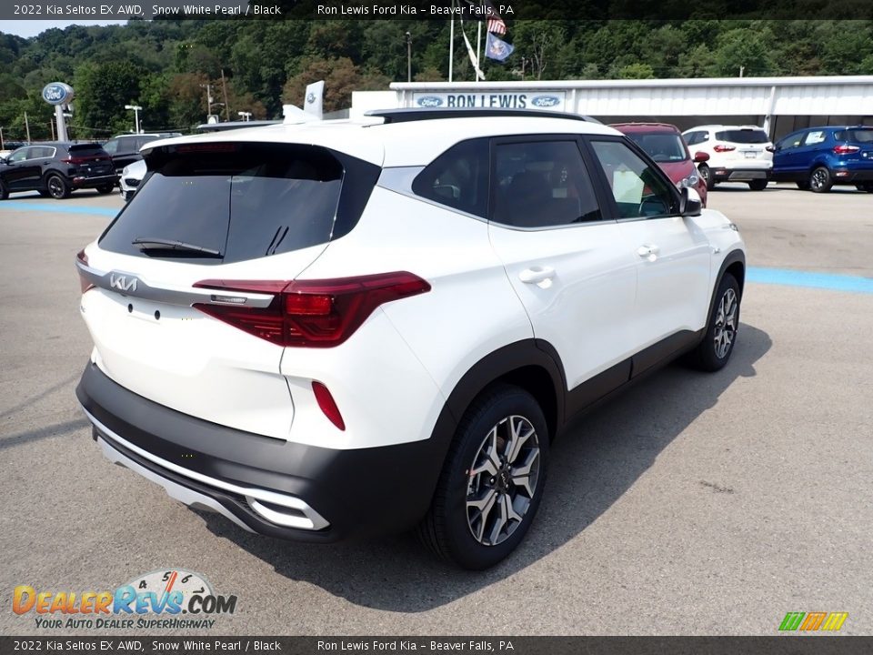 2022 Kia Seltos EX AWD Snow White Pearl / Black Photo #2