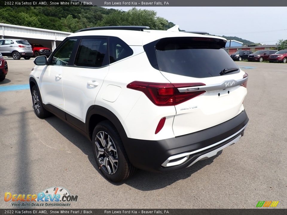 2022 Kia Seltos EX AWD Snow White Pearl / Black Photo #7