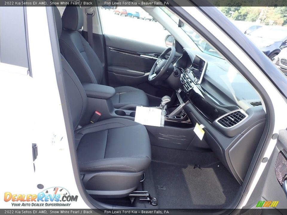 2022 Kia Seltos EX AWD Snow White Pearl / Black Photo #11