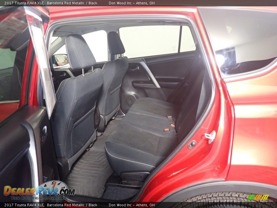 2017 Toyota RAV4 XLE Barcelona Red Metallic / Black Photo #36