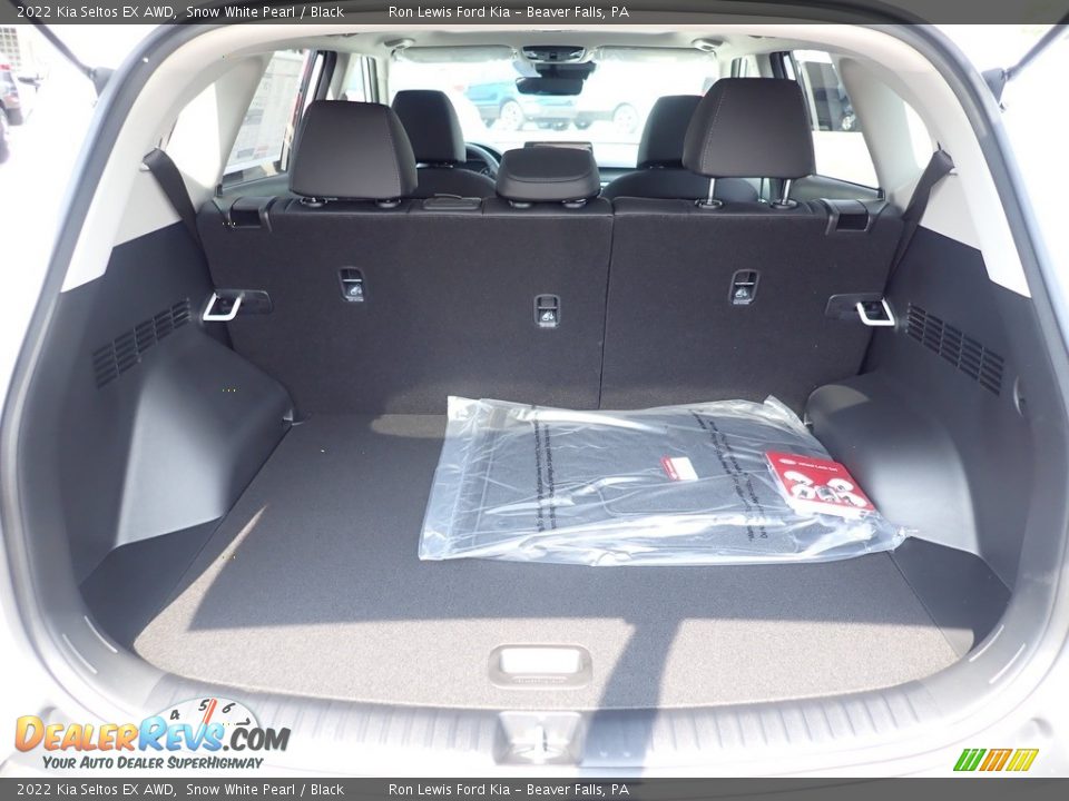2022 Kia Seltos EX AWD Snow White Pearl / Black Photo #12