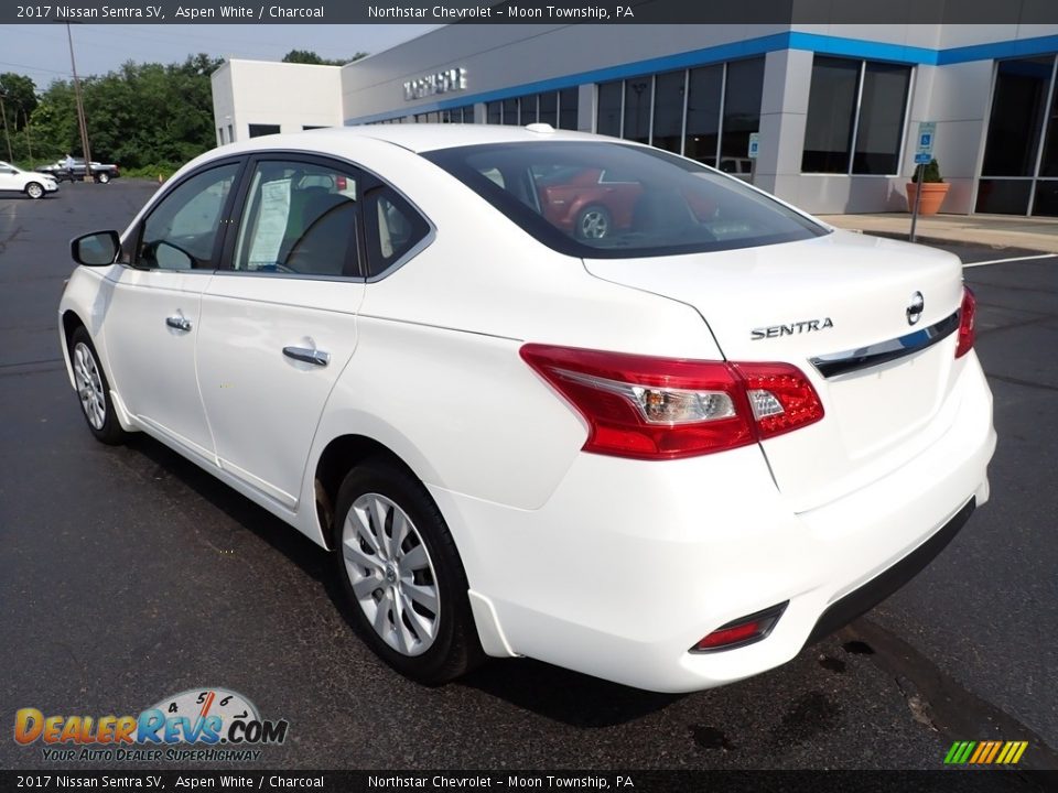 2017 Nissan Sentra SV Aspen White / Charcoal Photo #4