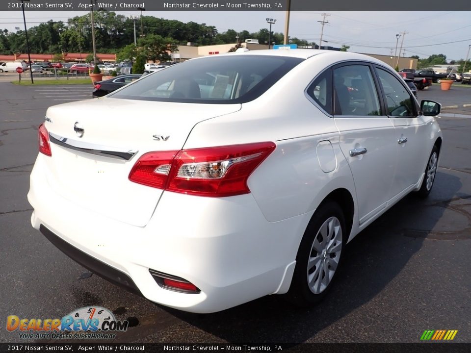 2017 Nissan Sentra SV Aspen White / Charcoal Photo #8