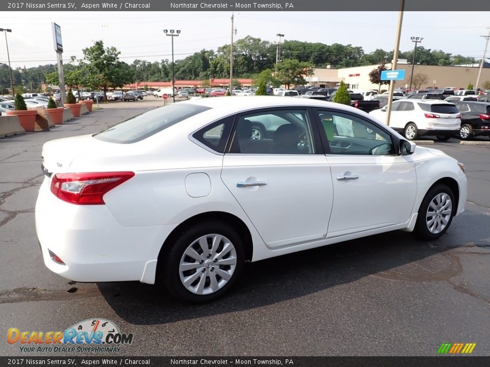 2017 Nissan Sentra SV Aspen White / Charcoal Photo #9