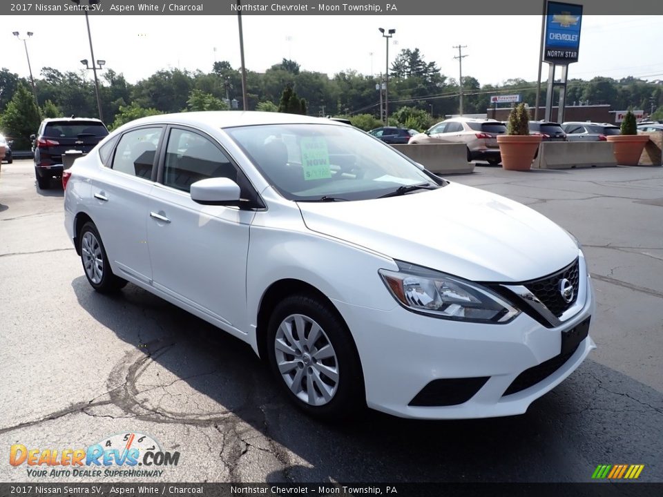 2017 Nissan Sentra SV Aspen White / Charcoal Photo #11