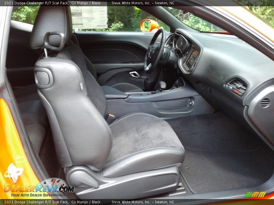 Front Seat of 2021 Dodge Challenger R/T Scat Pack Photo #15