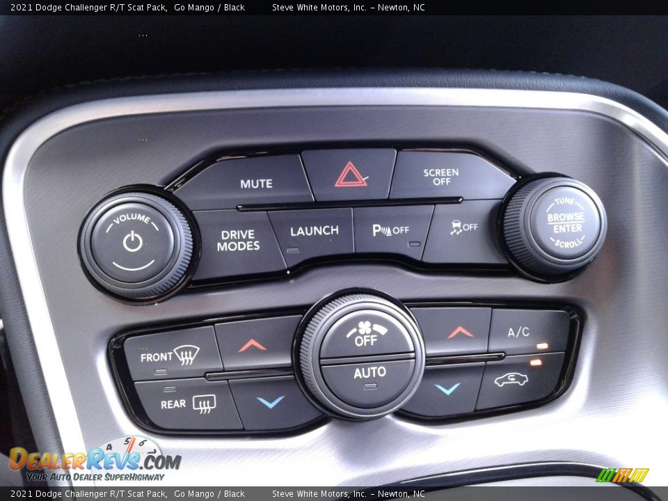 Controls of 2021 Dodge Challenger R/T Scat Pack Photo #22