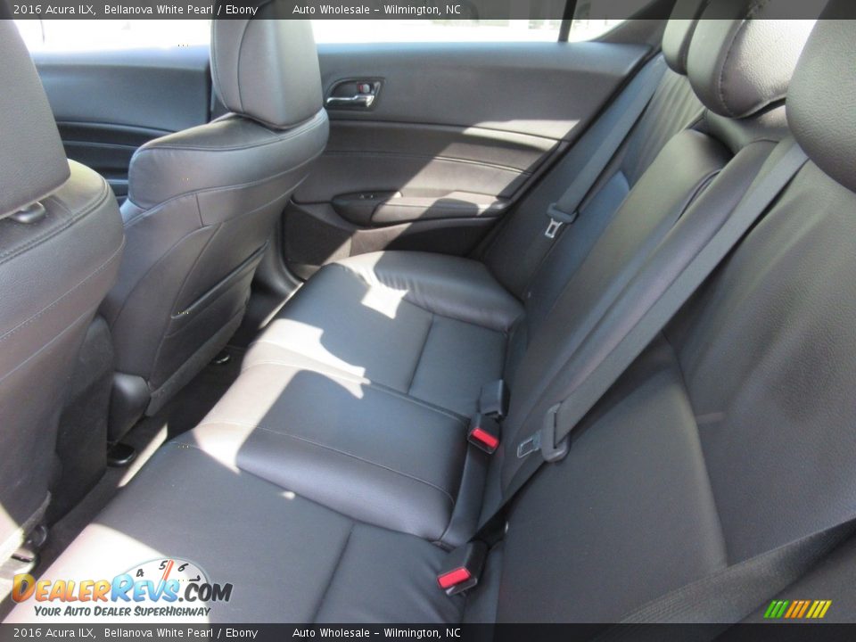 2016 Acura ILX Bellanova White Pearl / Ebony Photo #12